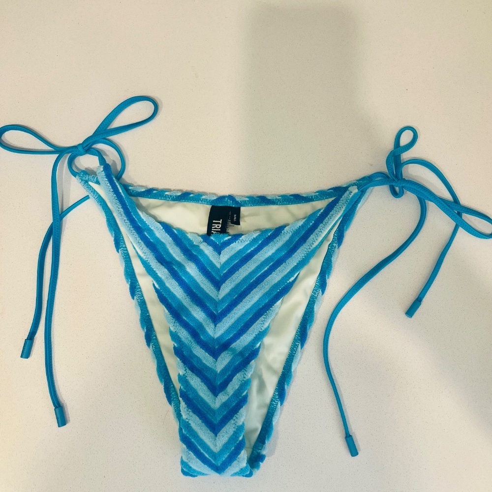 Triangl Vinca Sour Stripe bikini set - Picture 2 of 12